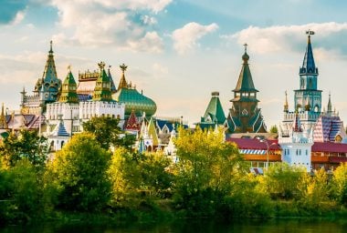 Russian Politician Proposes Central Bank Follow Japan's Lead to Legalize Bitcoin