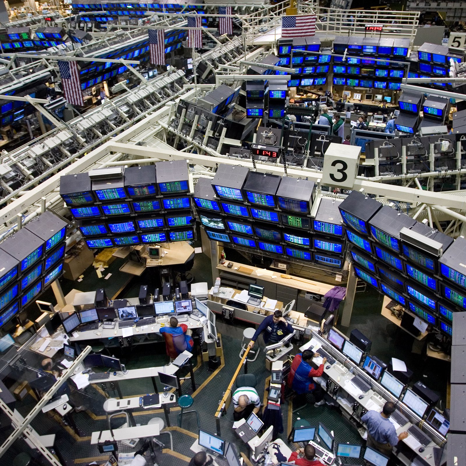 Cboe Beats CME to the Market, Will Launch Bitcoin Futures December 10