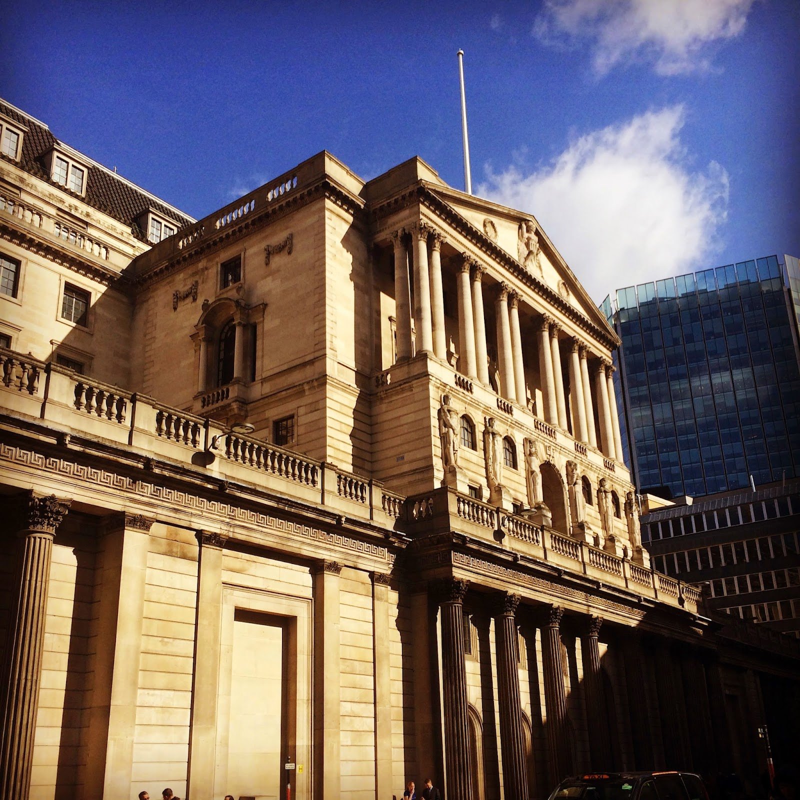 Bank of England Could Issue “Bitcoin-style Digital Currency” in 2024