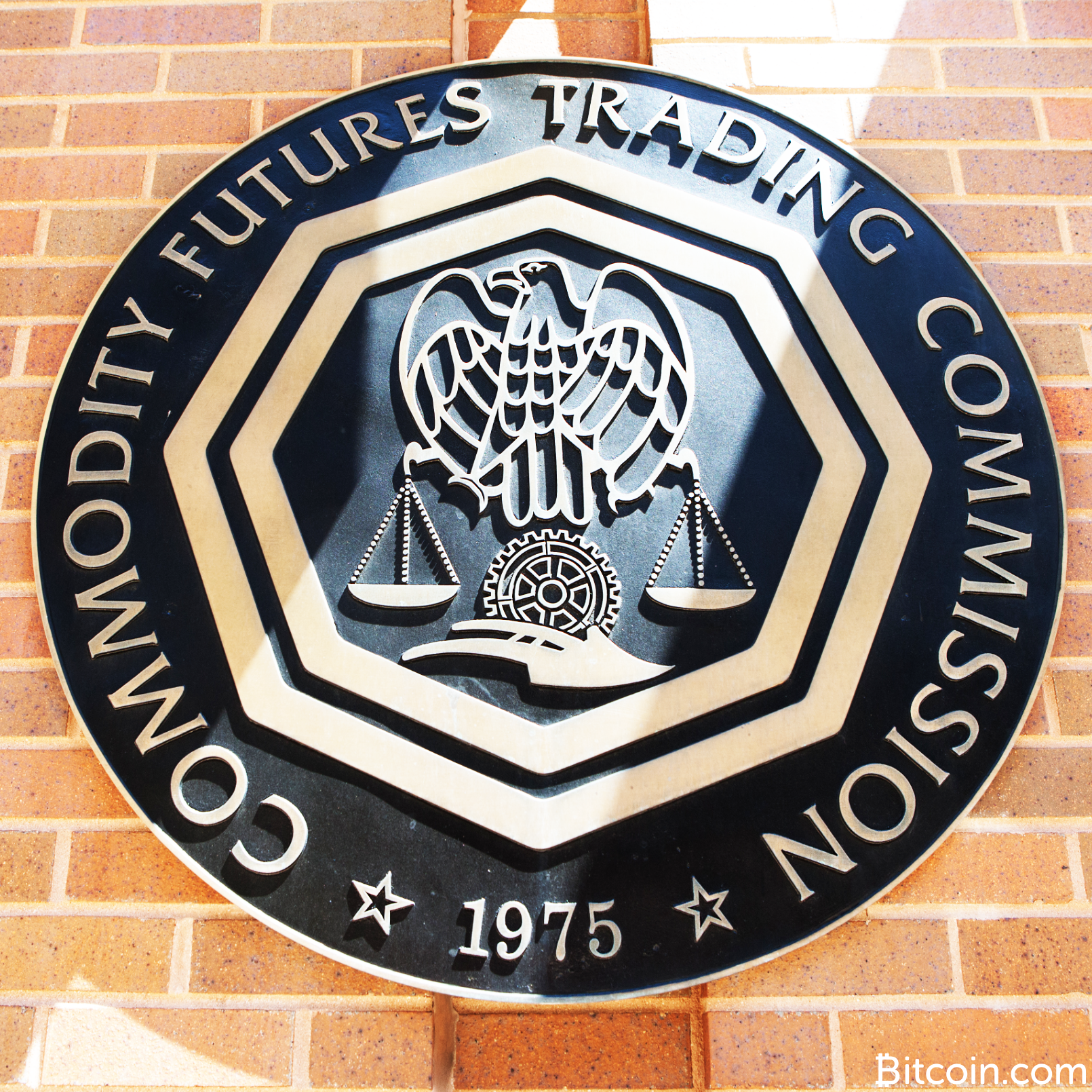 US Regulator Warns Against Pump-and-Dumps and Advises How to Buy Crypto