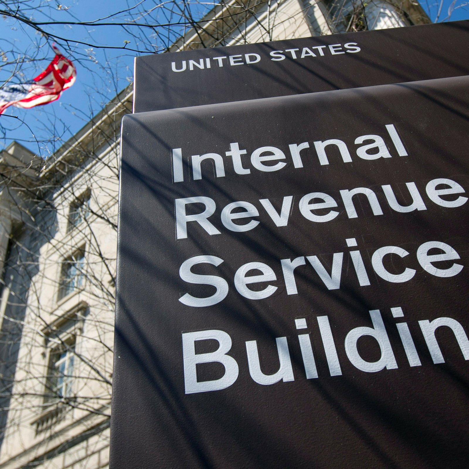 Coinbase Compelled by IRS to Provide 13,000 Customers' Information