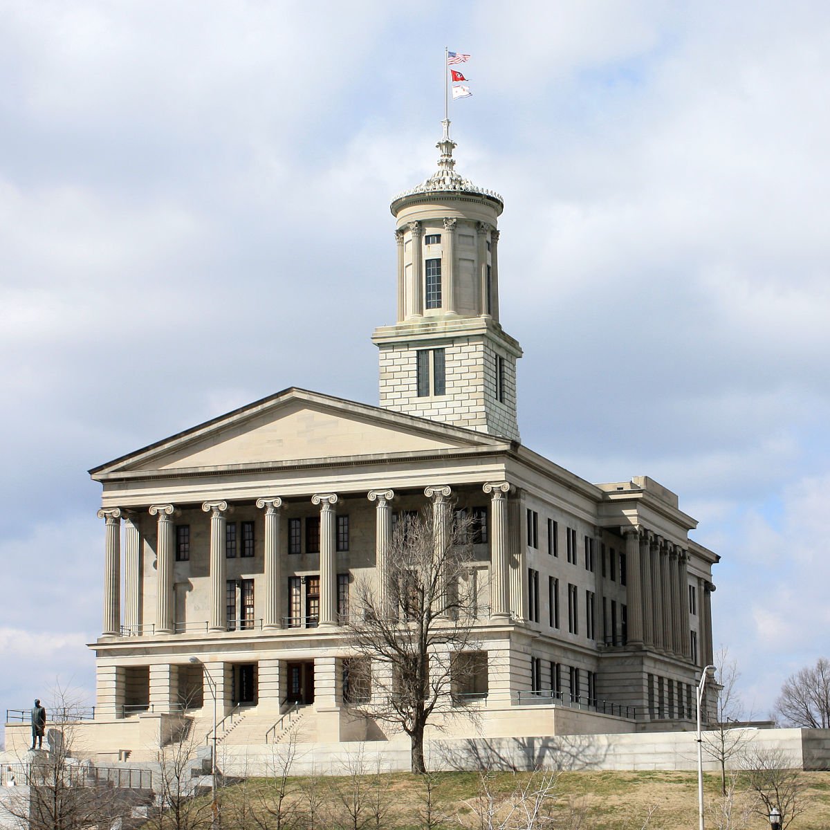 Tennessee Lawmakers Aim to Obstruct Retirement Funds from Cryptos