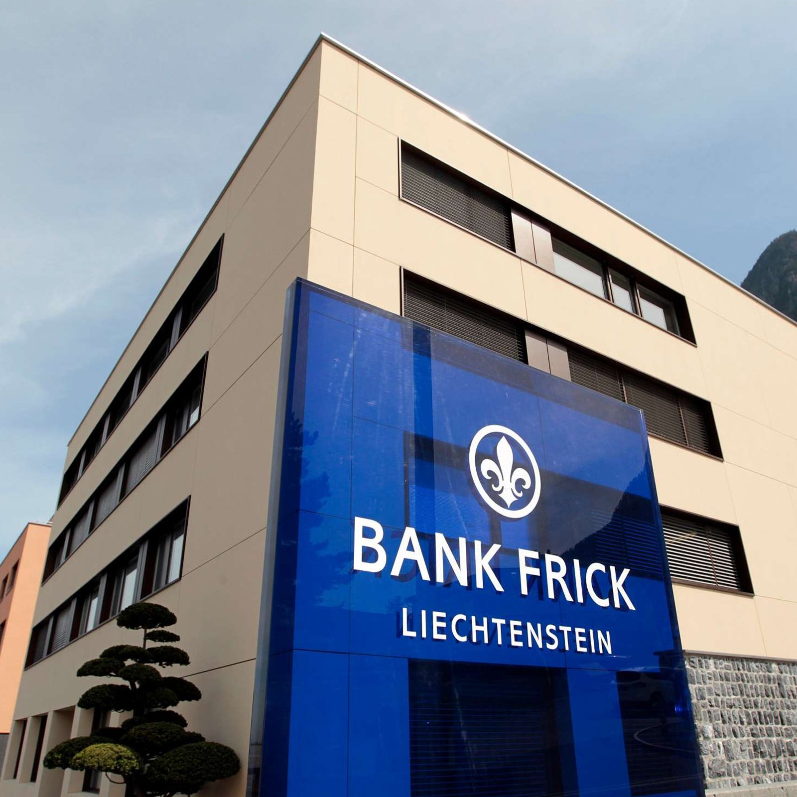 Liechtenstein bank crypto dyrus cryptocurrency