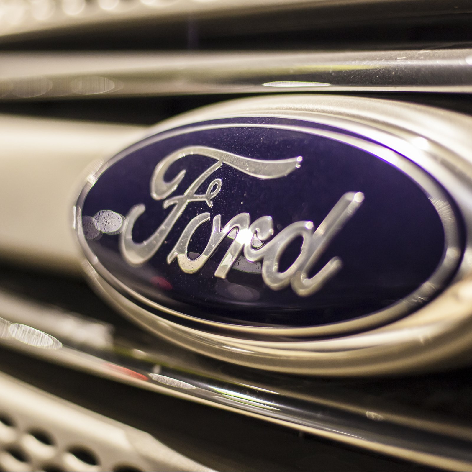 Ford to Use Cryptocurrency for Inter-Vehicle Communication System