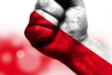 Poles Protest Unfair Taxation of Crypto Incomes and Profits