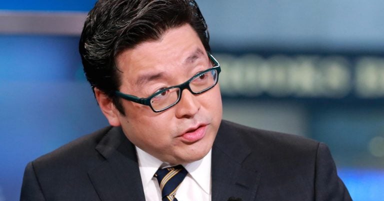 ‘Best-Performing Asset This Year’: Tom Lee Doubles Down on Bitcoin’s Ascent