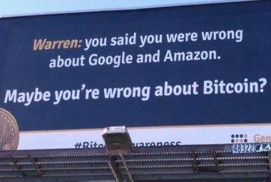 Bitcoin in Brief Saturday: Warren Warned by Billboards, Coinbase Tempted by Banking