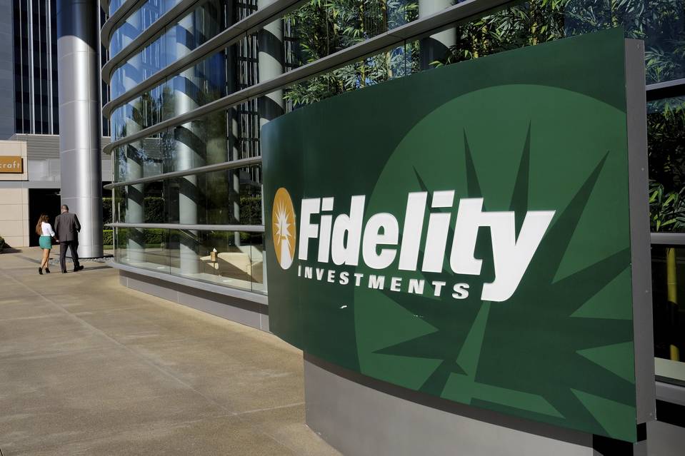 Whale Spotted! Fidelity Flexes its $2+ Trillion Muscle in Possible Crypto Exchange Move