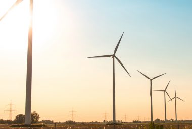 Bitcoin Mining News: Brookstone to Build Wind Farm in Morocco, Québec Increases Rates