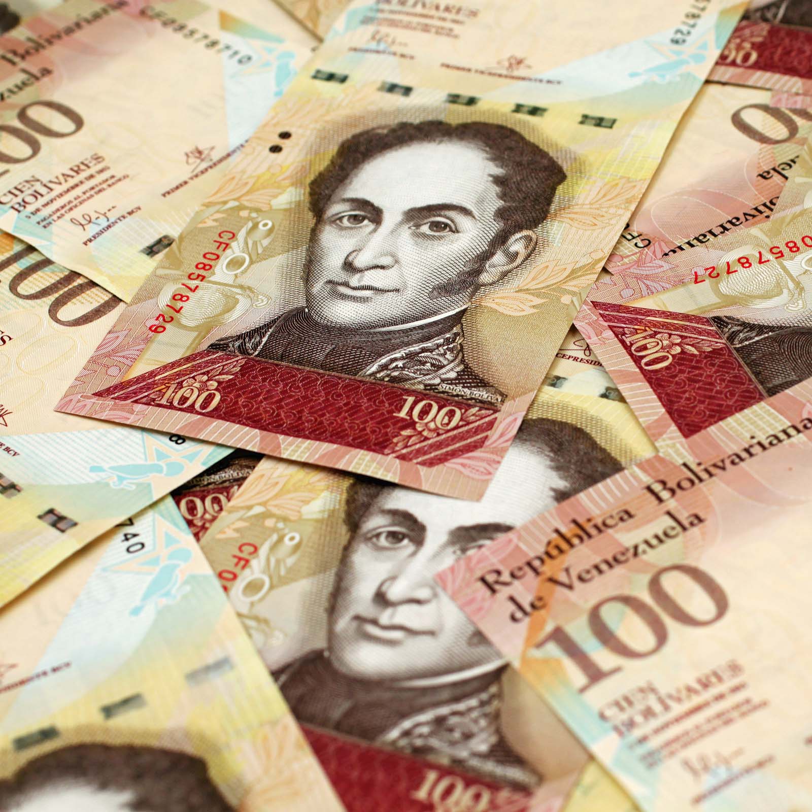 Bolivar ‘Anchored’ to the Petro to Be Issued in August, Maduro Says