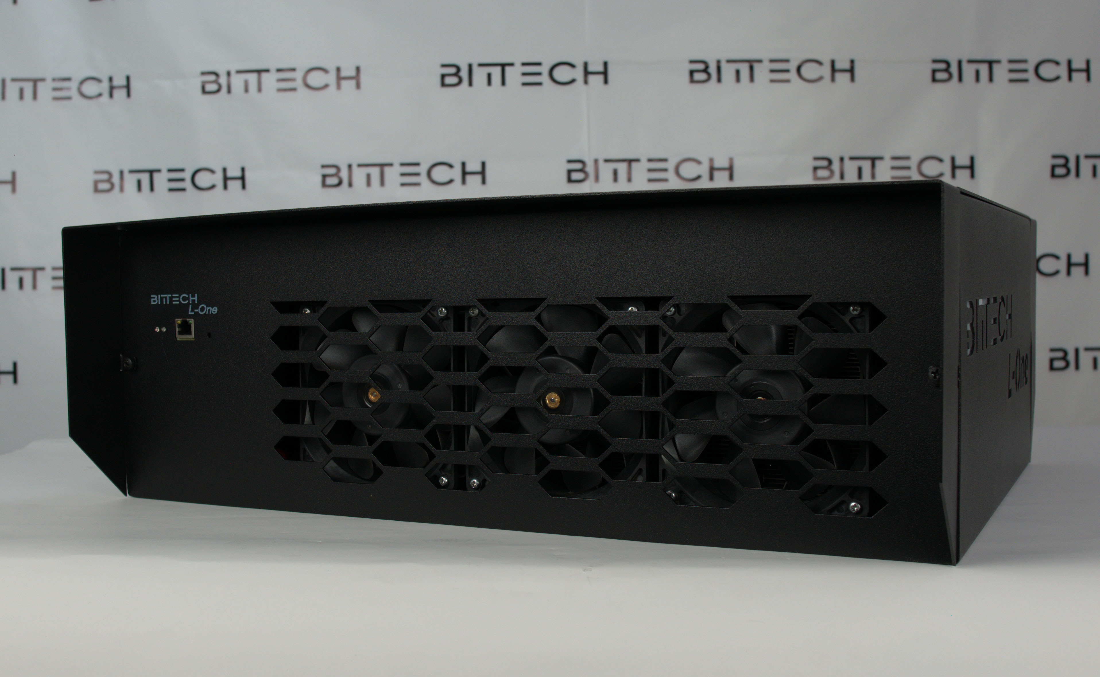 BITTECH Offers Two Mining Machine, Equipped with Mining Chipsusing a Cutting-Edge 10 Nm Process Technology