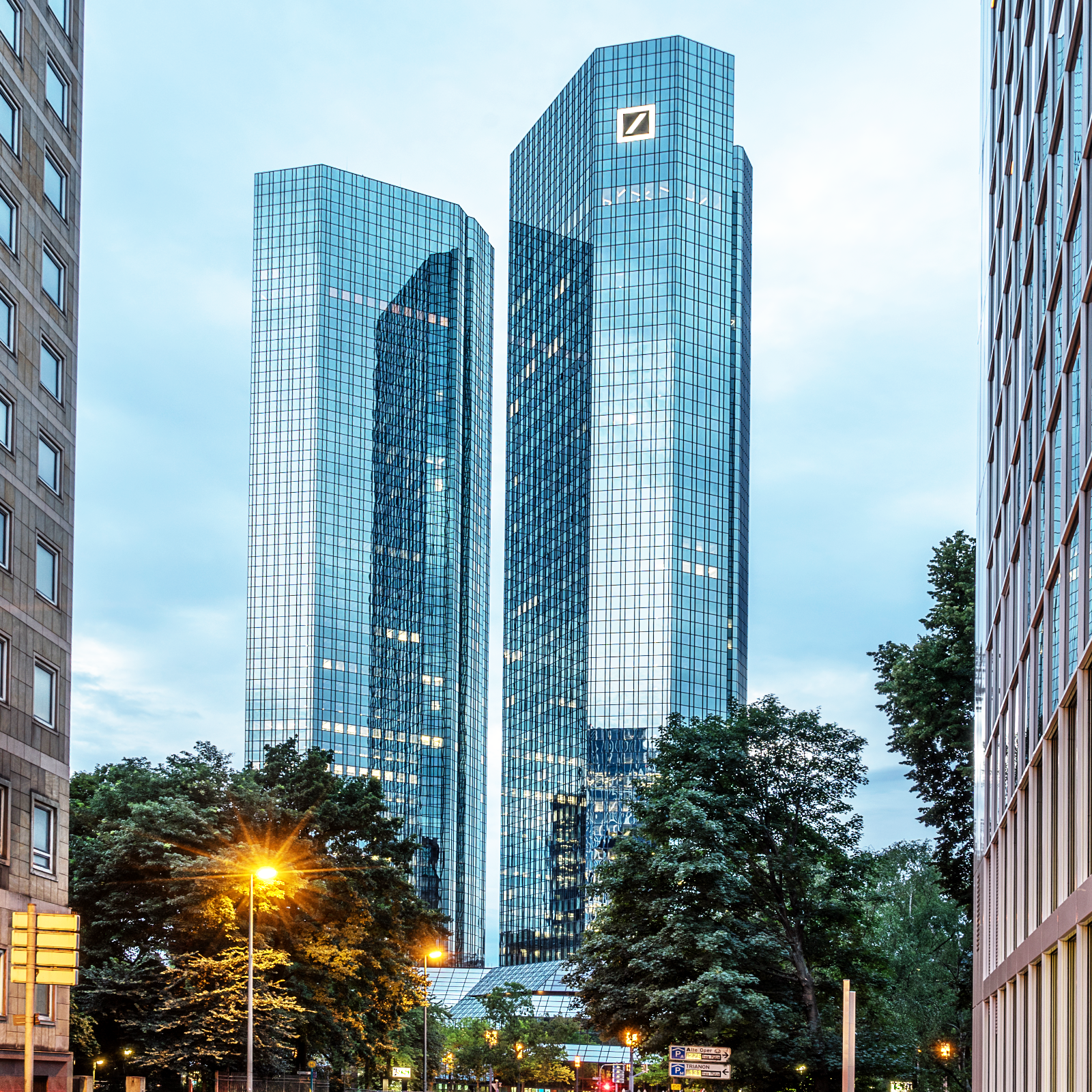 Deutsche Bank Headquarters Raided by 170 Police Officers Over Money Laundering