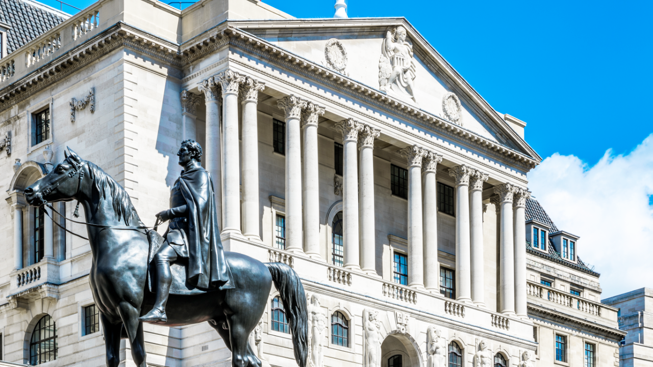 Bank of England Moves Closer to Negative Interest Rates, Asks Banks if They Are Ready