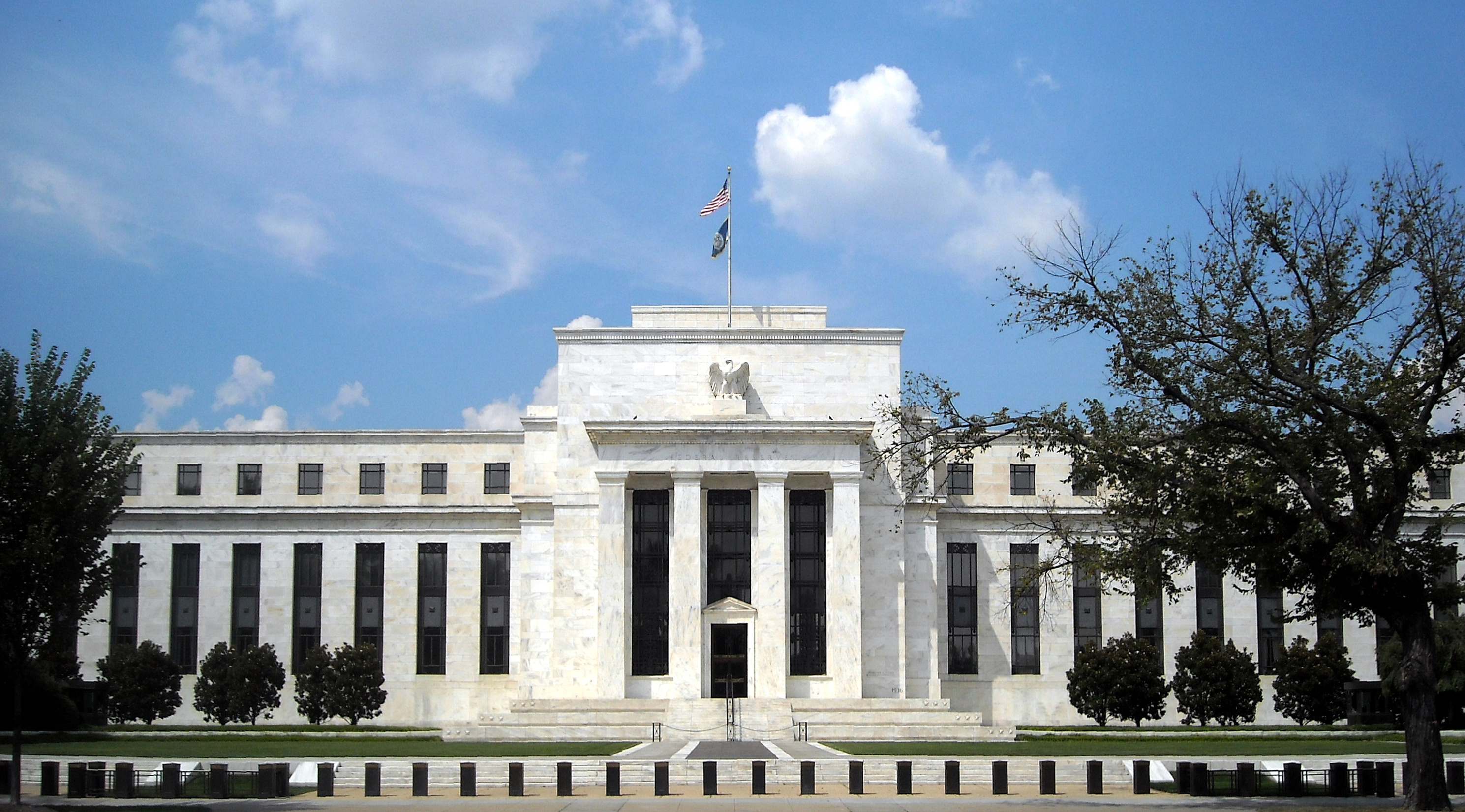 Central Banks in Panic Mode – Extreme Tactics Like Helicopter Money Discussed