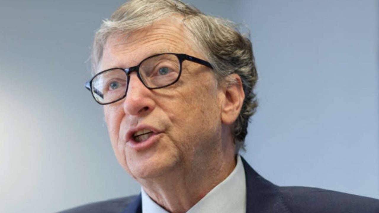 Does bill gates invest in cryptocurrency btc telecom consult