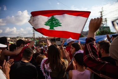 Lebanese Protestors Gather at Central Bank as Financial Lockout Continues