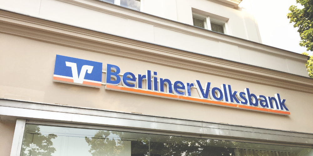 Major German Coop Bank Passes Negative Interest Rates to Customers