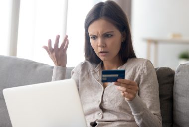 User Reports Reveal Visa and Mastercard Outages During the Holidays