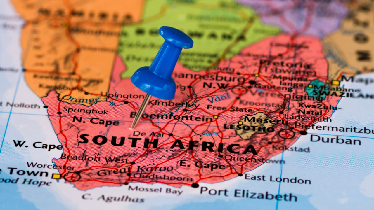 Bitcoin, maxi-truffa in Sudafrica: agli investitori sottratti $2,3 miliardi