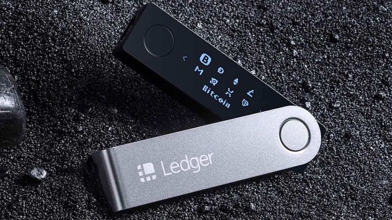 Ledger Nano S Cryptocurrency Bitcoin Hardware Wallet - Matte Black for sale  online - eBay
