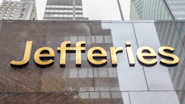 Global Equity Head at Jefferies Says the Investment Bank Will Buy Bitcoin and Reduce Exposure to Gold