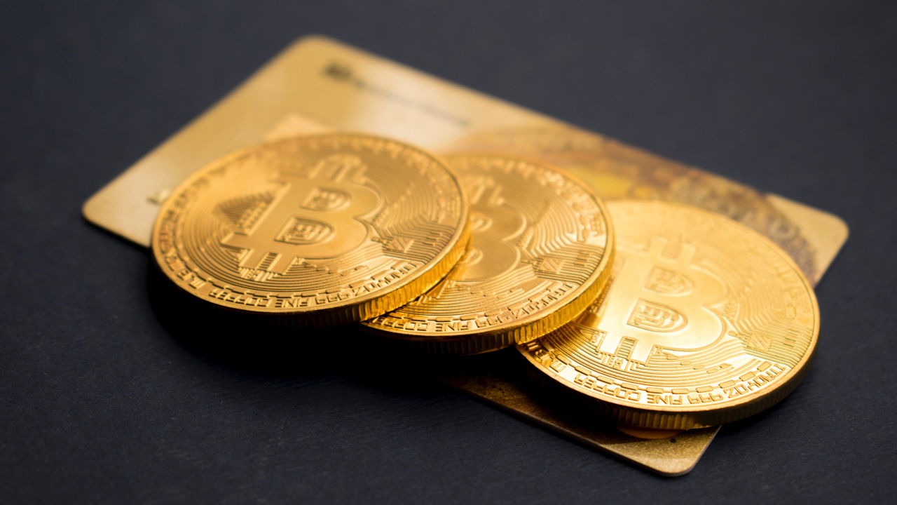 Michael Saylor Predicts Massive Investor Shift from Gold to Bitcoin After Buying Another $10M Worth of BTC