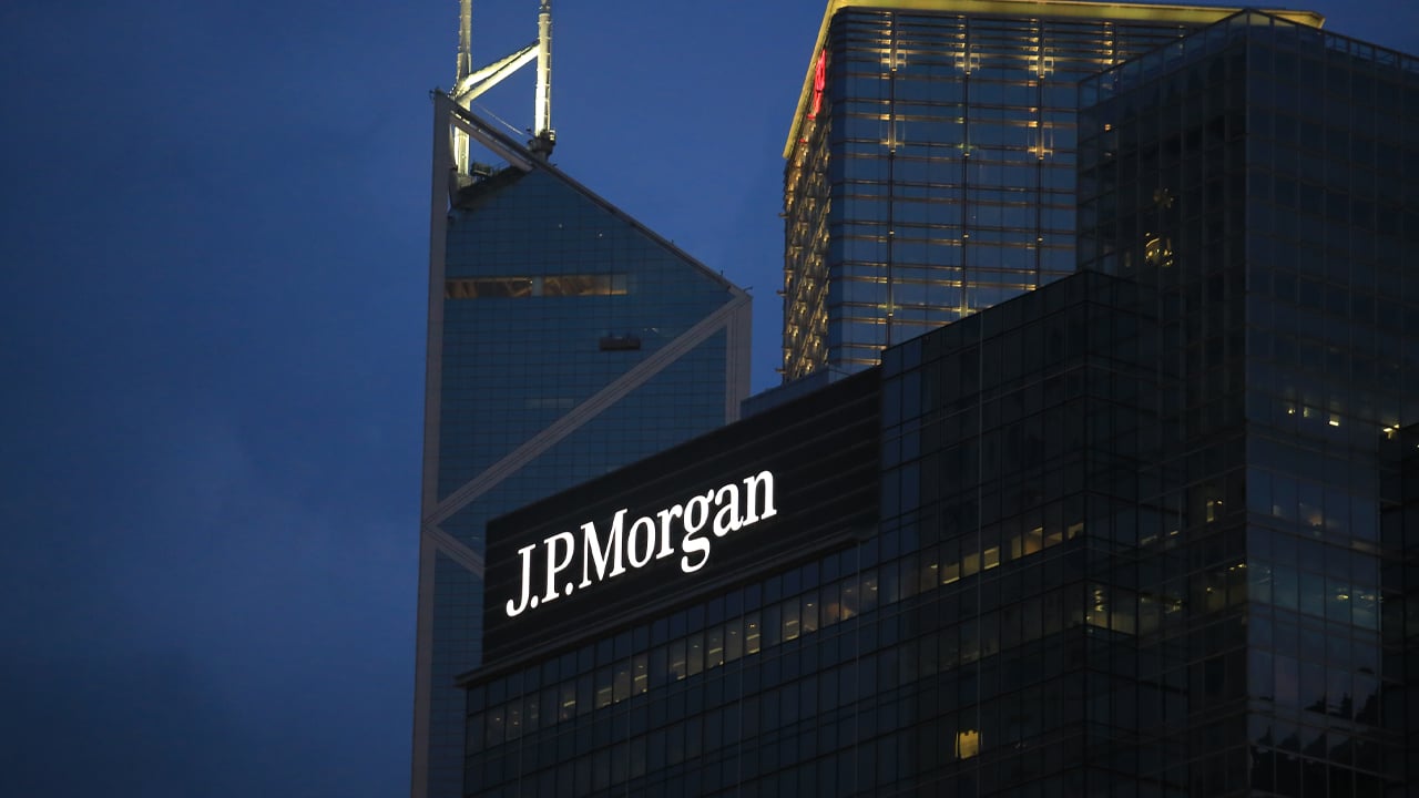JP Morgan Poll: 22% of Investors Say Their Institutions Likely to Trade or Invest in Cryptocurrencies