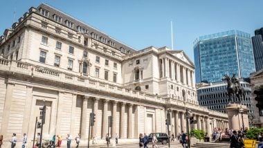 Bank of England Boss Pledges 'Tough Love' in Cryptocurrency Regulation