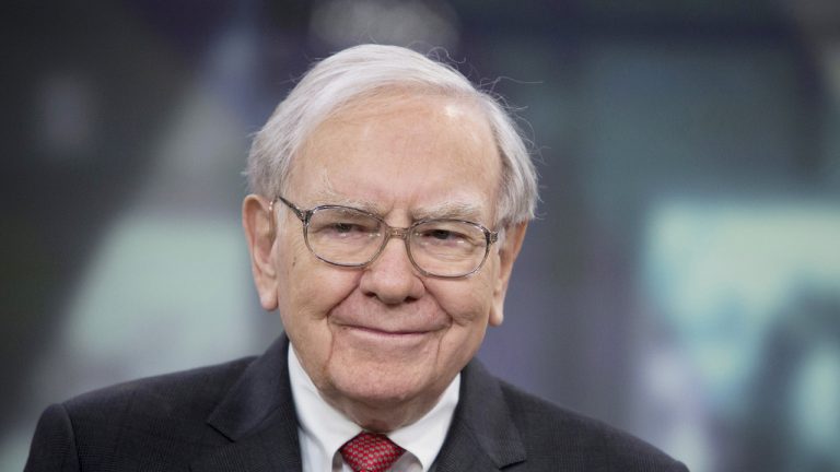 did berkshire hathaway buy bitcoin