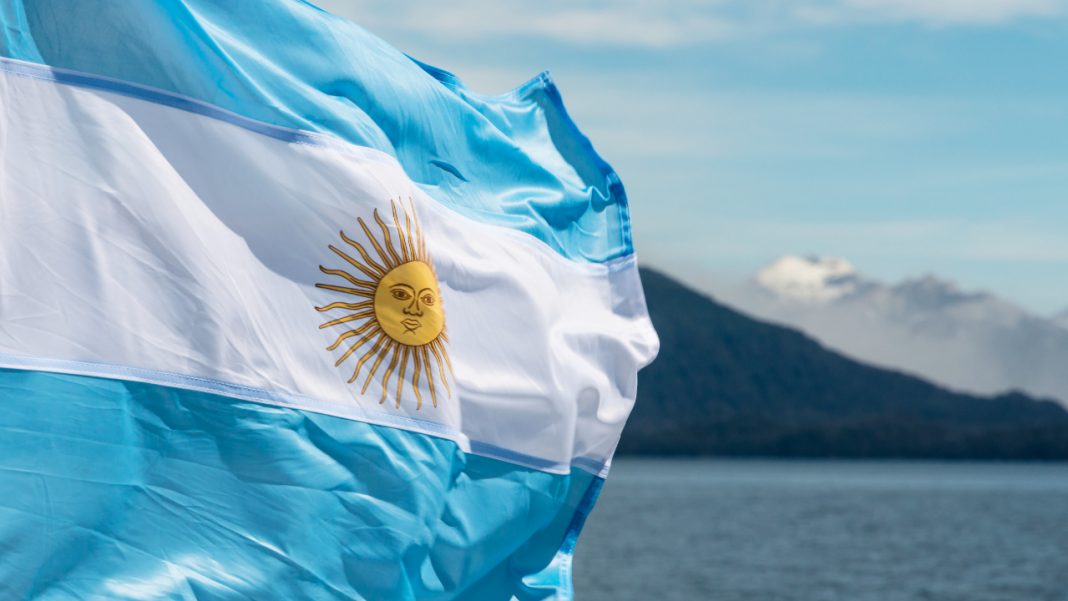 Nhà lập pháp Argentina trình bày dự luật cho phép người lao động nhận