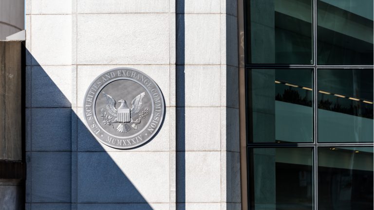 SEC Charges 3 Individuals for Alleged Long Blockchain Insider Trading Scheme
