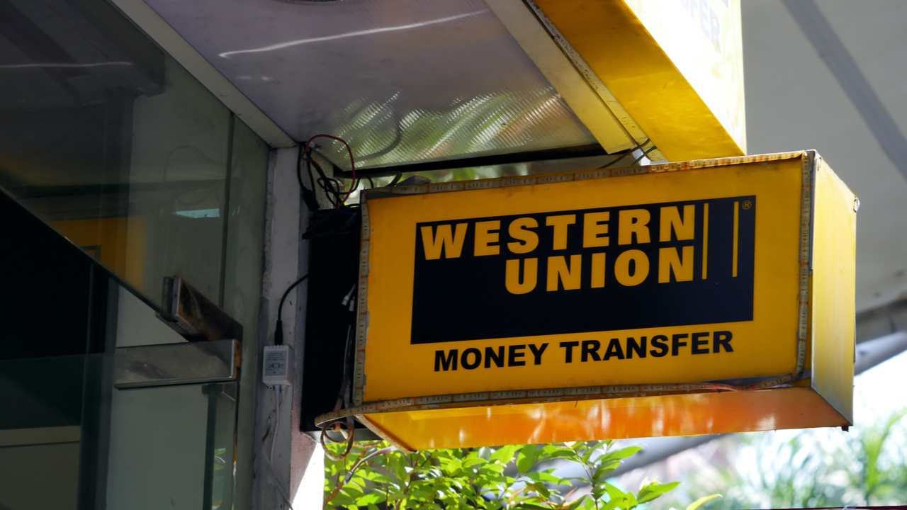Report Says Western Union Could Lose $  400M if El Salvador
