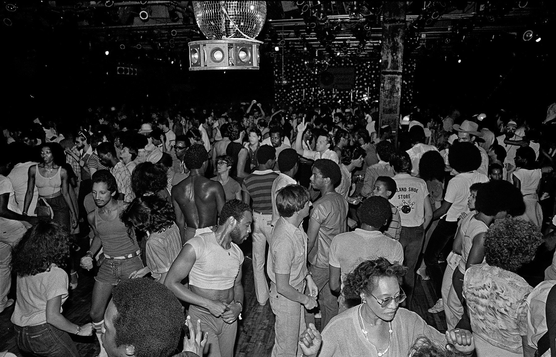 Studio 54 Reveals Never-Before-Seen Photograph and Pixel Art NFTs of the Famed Disco Club 