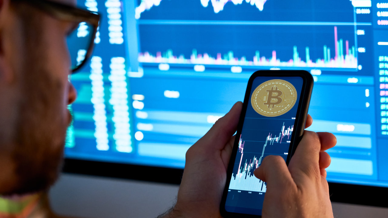 ‘Public’ Adds Cryptocurrency Trading Citing Millions of Investors See Crypto ...