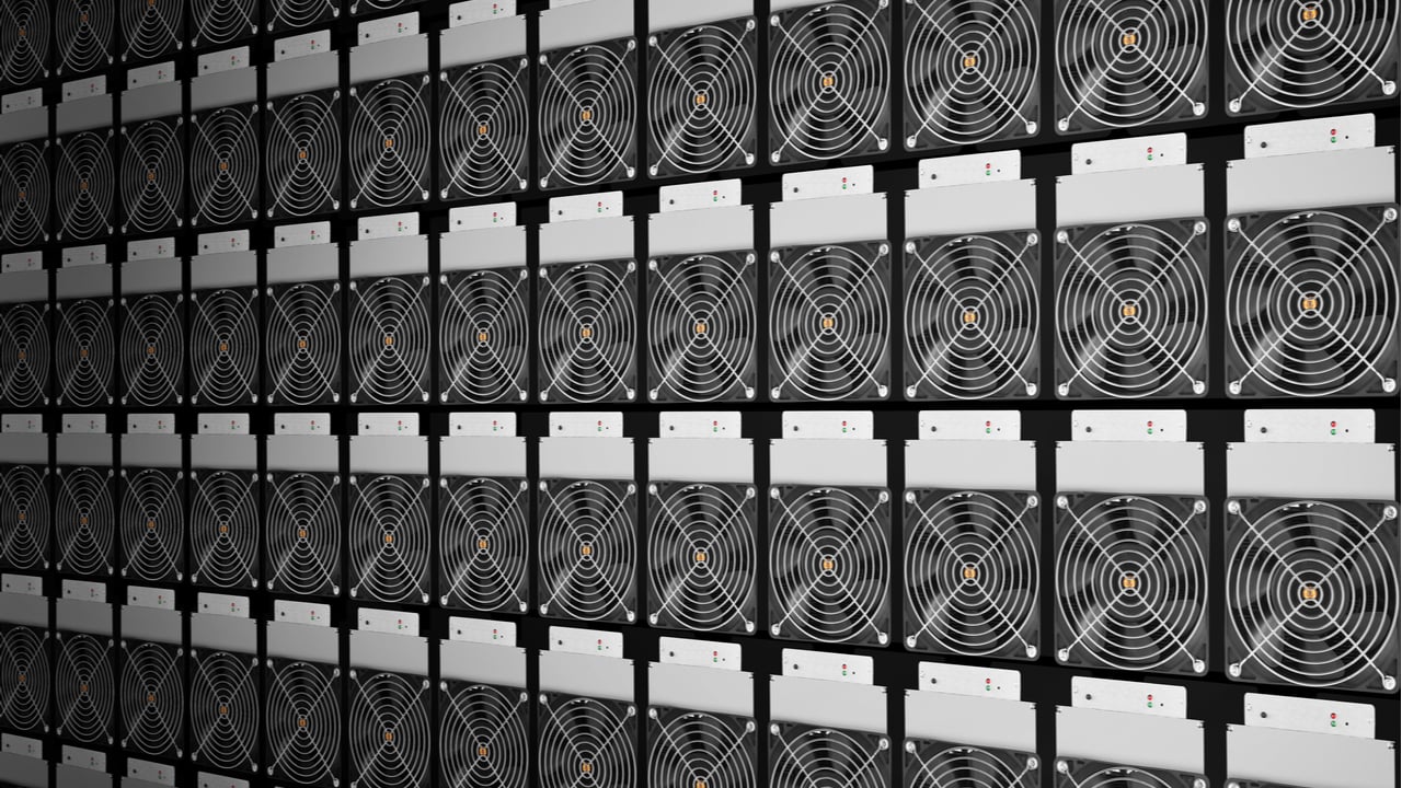 Immersion Cooling Gets Attention From Miners Wanting to Squeeze More Power Ou...