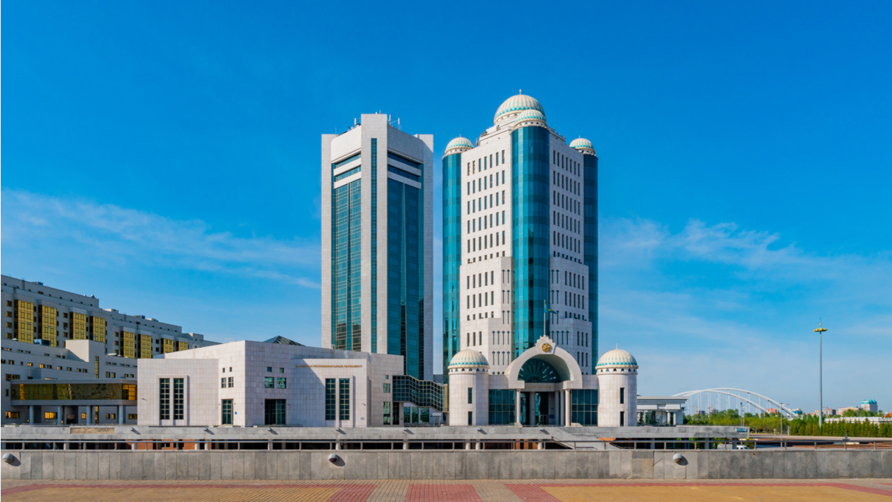 哈萨克斯坦参议院通过立法对加密平台进行金融监控