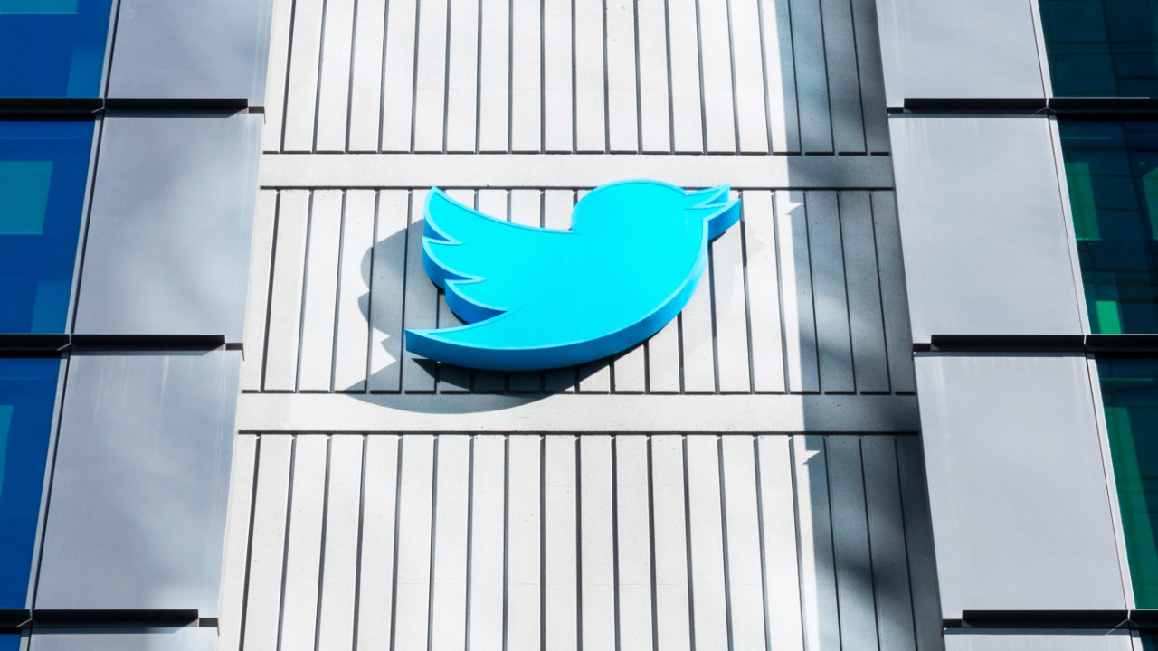 Twitter sets up crypto team to explore decentralised apps