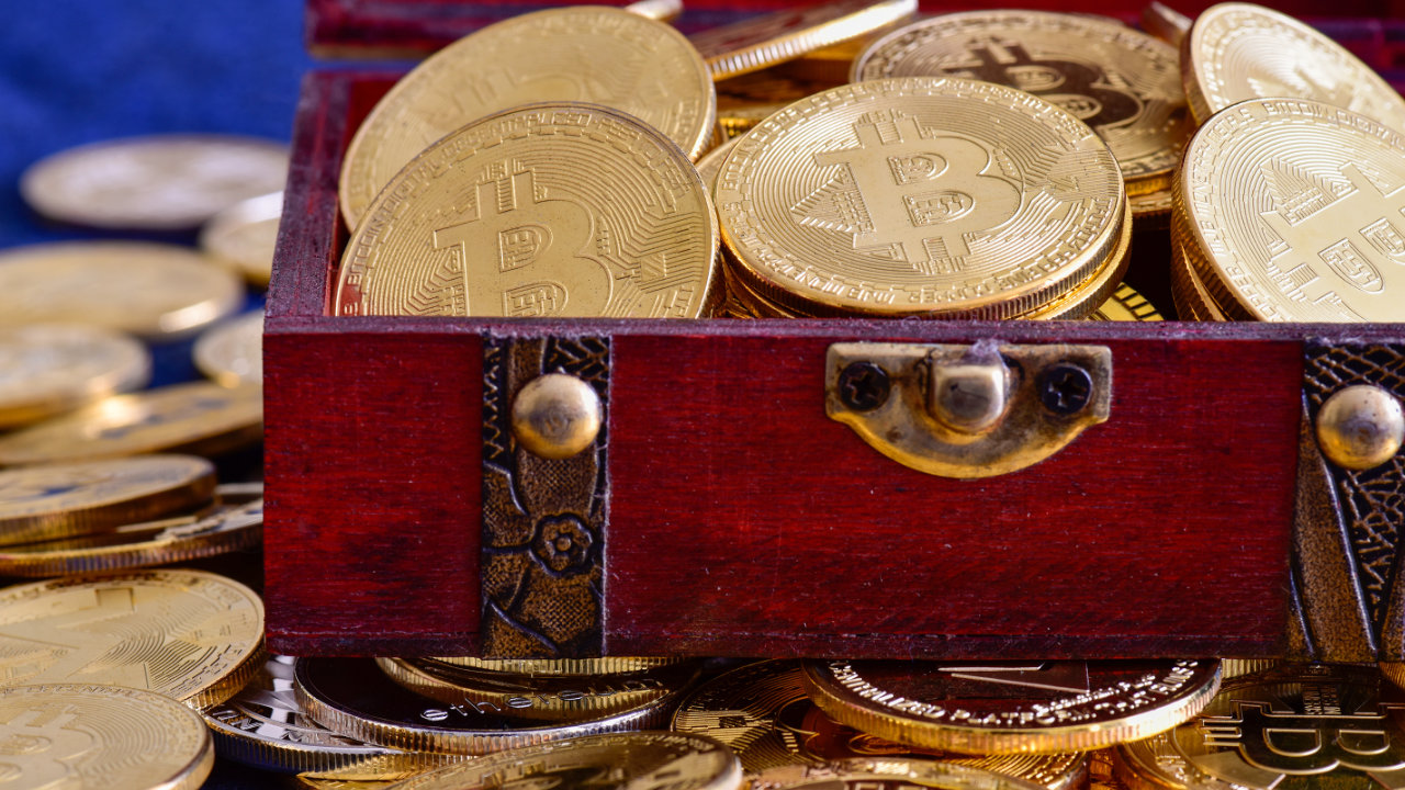 Bitfarms Buys the Dip: 1,000 Bitcoin Added to Treasury as BTC Falls While Min...