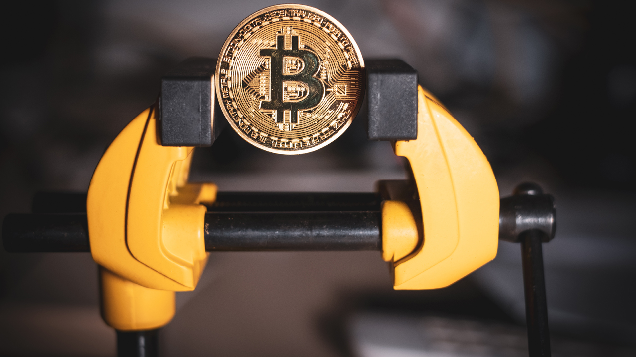 BTC Liquidity Tightens as Bitcoin Held by Exchanges Hits 6-Month Low