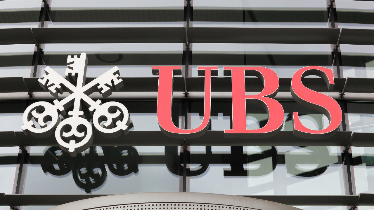 Switzerland's Largest Bank UBS Suggests Alternative Ways of Investing in Cryptocurrency