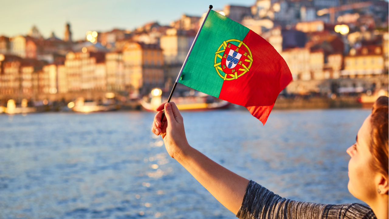 Bitcoin-Friendly Portugal Welcomes Refugees From Ukraine’s Crypto Sector, Report Reveals