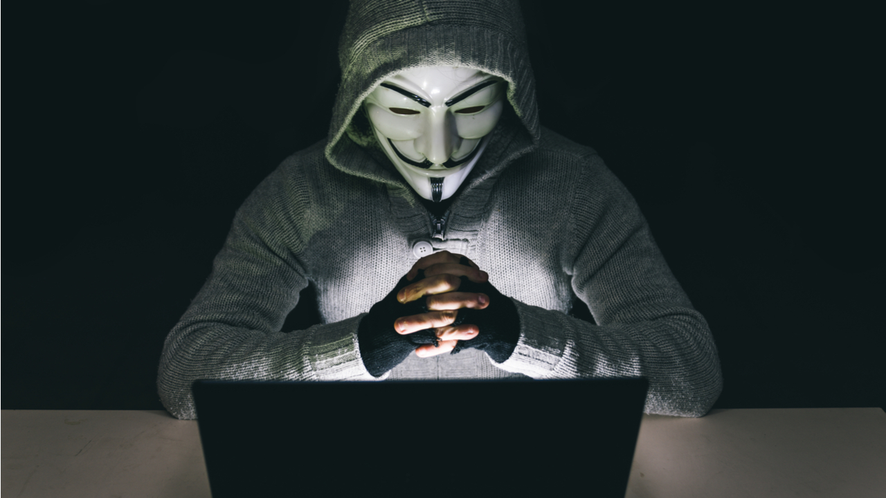 Socio anónimo hackea emisora ​​estatal rusa