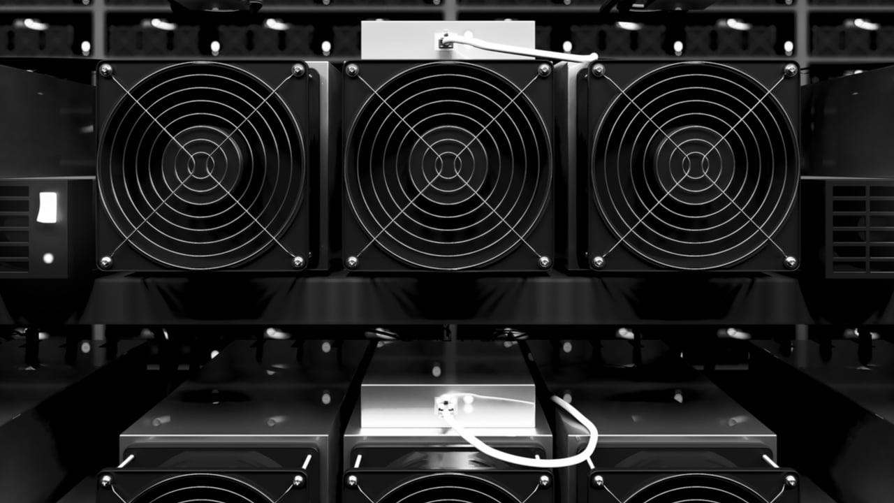 The mining report shows that Bitcoin's electricity consumption fell by 25% in the first quarter of 2022
