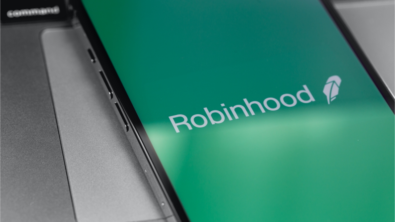 Robinhood lists Grayscale's Bitcoin and Ethereum Trust