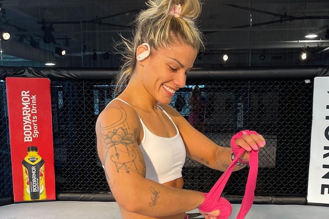 El peso paja Luana Pinheiro se convierte en la primera luchadora femenina de UFC en ser pagada en Bitcoin