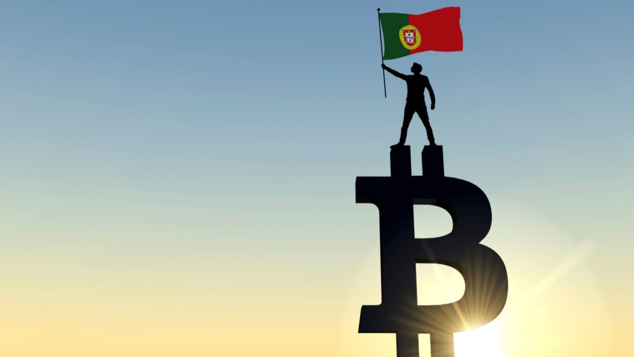 Dozen Crypto Companies Await Portugal License Despite Bank Account Closures