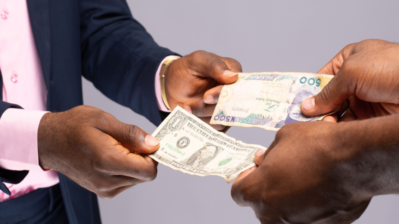 La moneda nigeriana se recupera frente al dólar estadounidense: el banco central dice que los importadores deben repatriar las ganancias de divisas Criptomonedas e ICOs