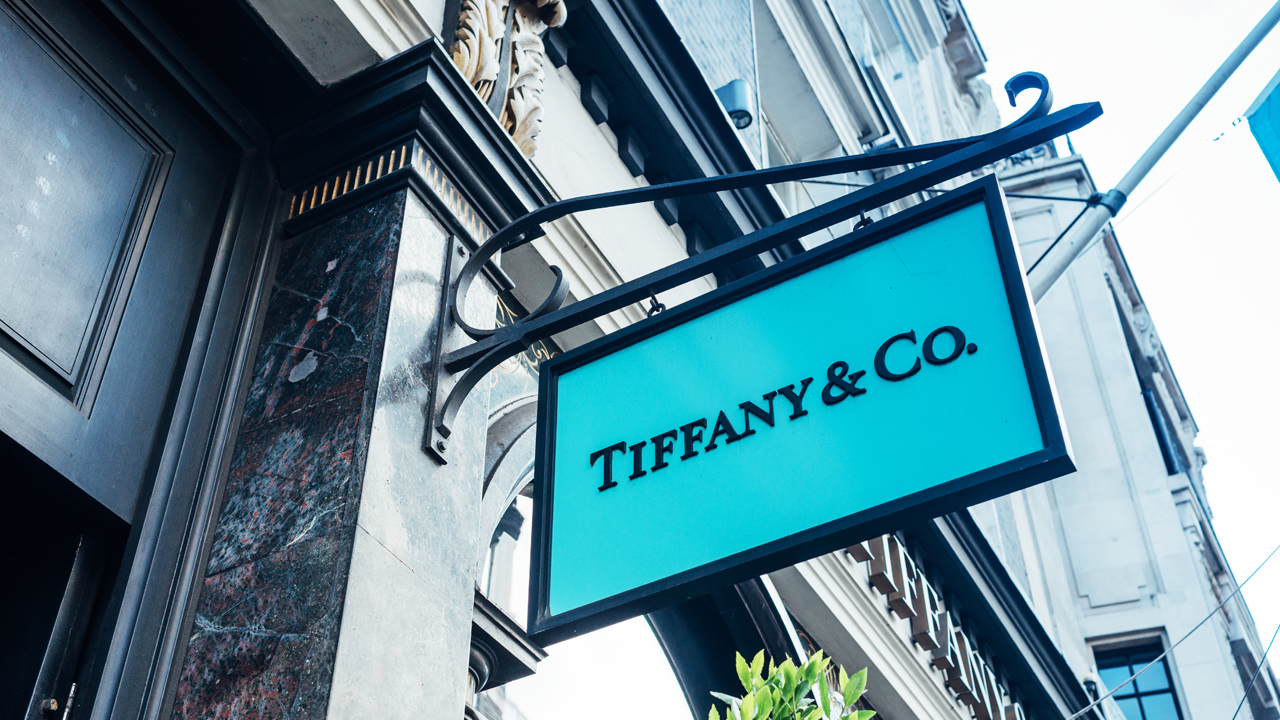 The luxury retailer Tiffany & Co.  announces Jeweled Cryptopunk pendant linked to NFTs
