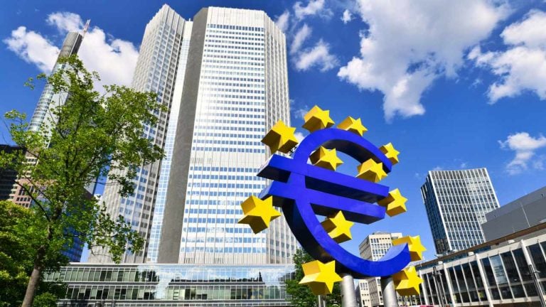 ECB Chooses Amazon and 4 Other Companies to Help Develop Digital EuroKevin HelmsBitcoin News
