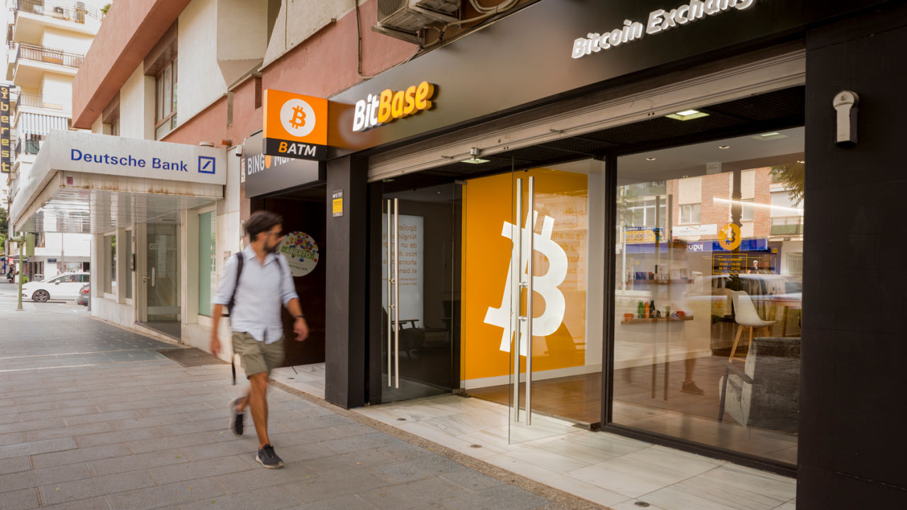 Bitbase, empresa española de criptocajeros automáticos, contempla la expansión en Europa y América Latina Bitcoin News Exchange